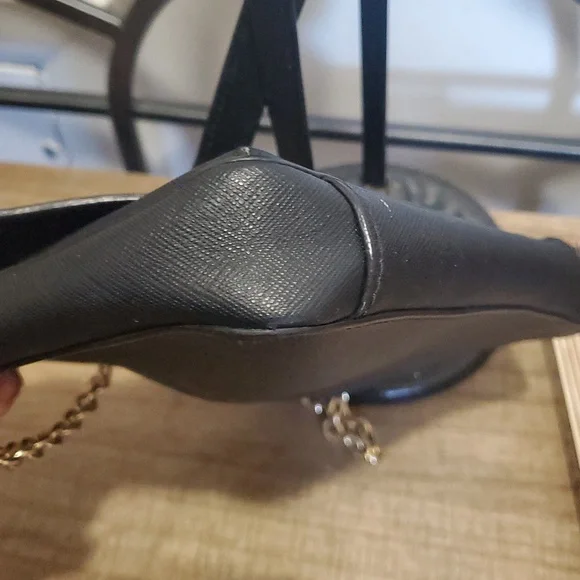 Henri Bendel Black Crossbody Bag with Gold Chain - Picture 12 of 14